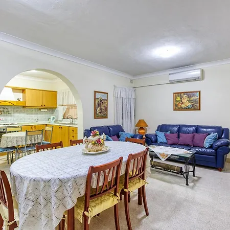 Cosy And Spacious 3br In Bugibba's Heart By 360 Estates アパート *